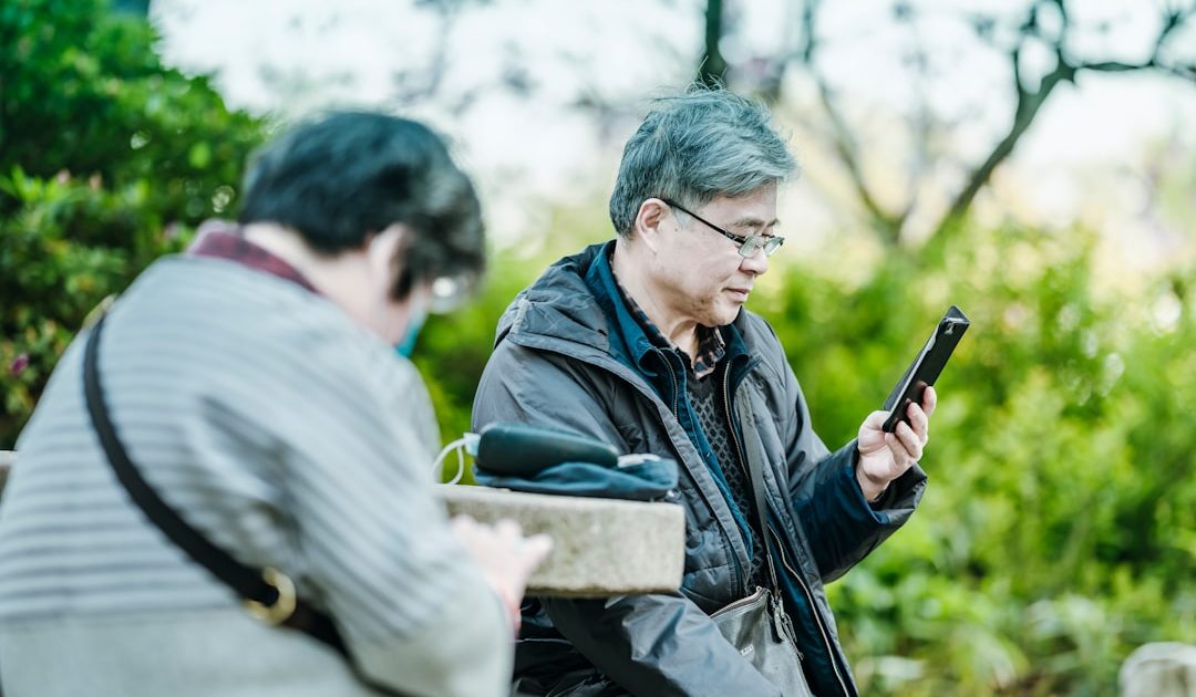 【初めてでも安心】スマホで動画を撮る・送る方法をやさしく解説